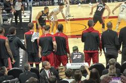 开云体育官网-包含热火队成功逆袭，打破对手连胜纪录的词条