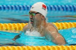 开云体育在线-冲刺最后：英国游泳选手力挫对手夺冠