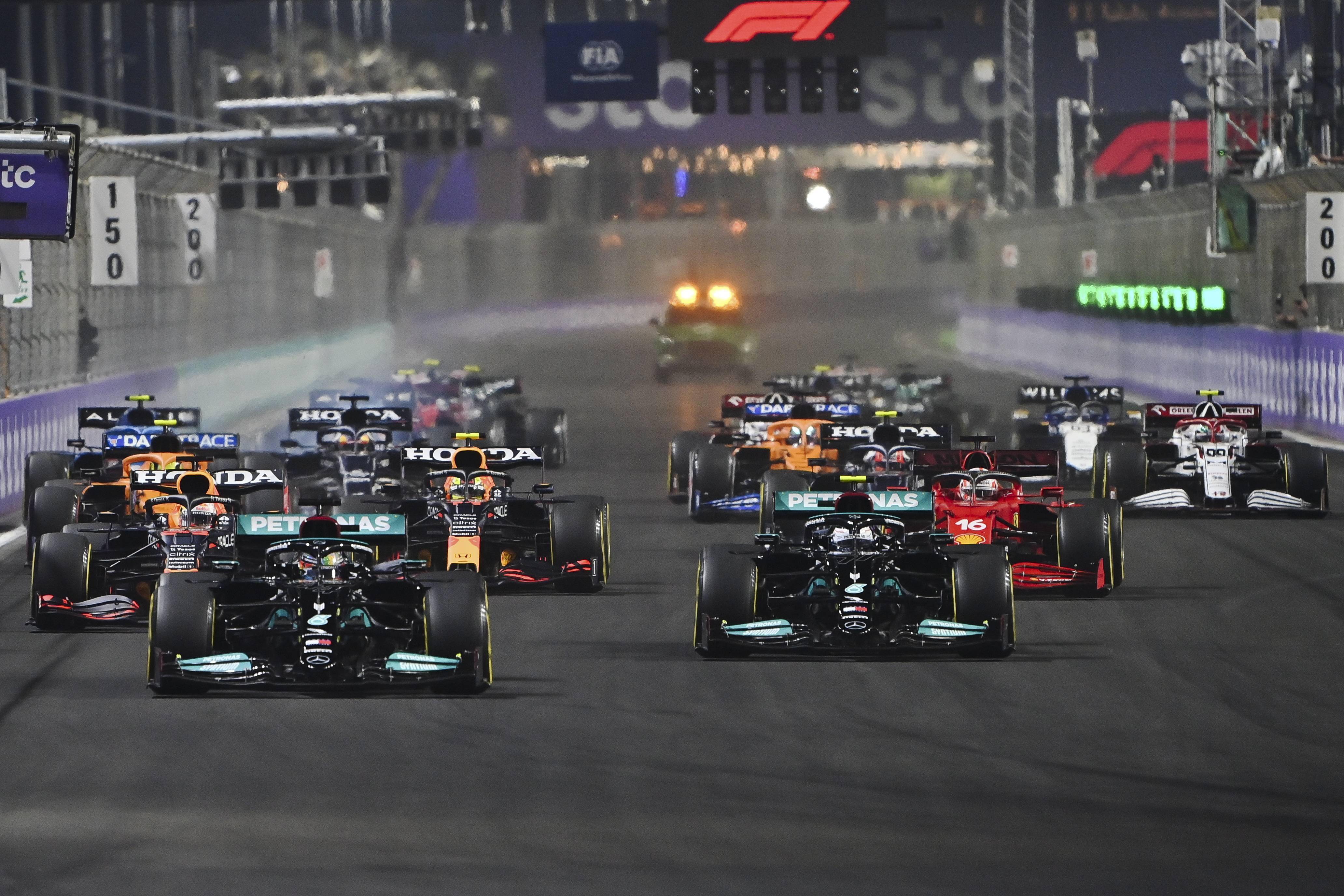 F1赛车赛事中国乒战胜对手成功夺冠