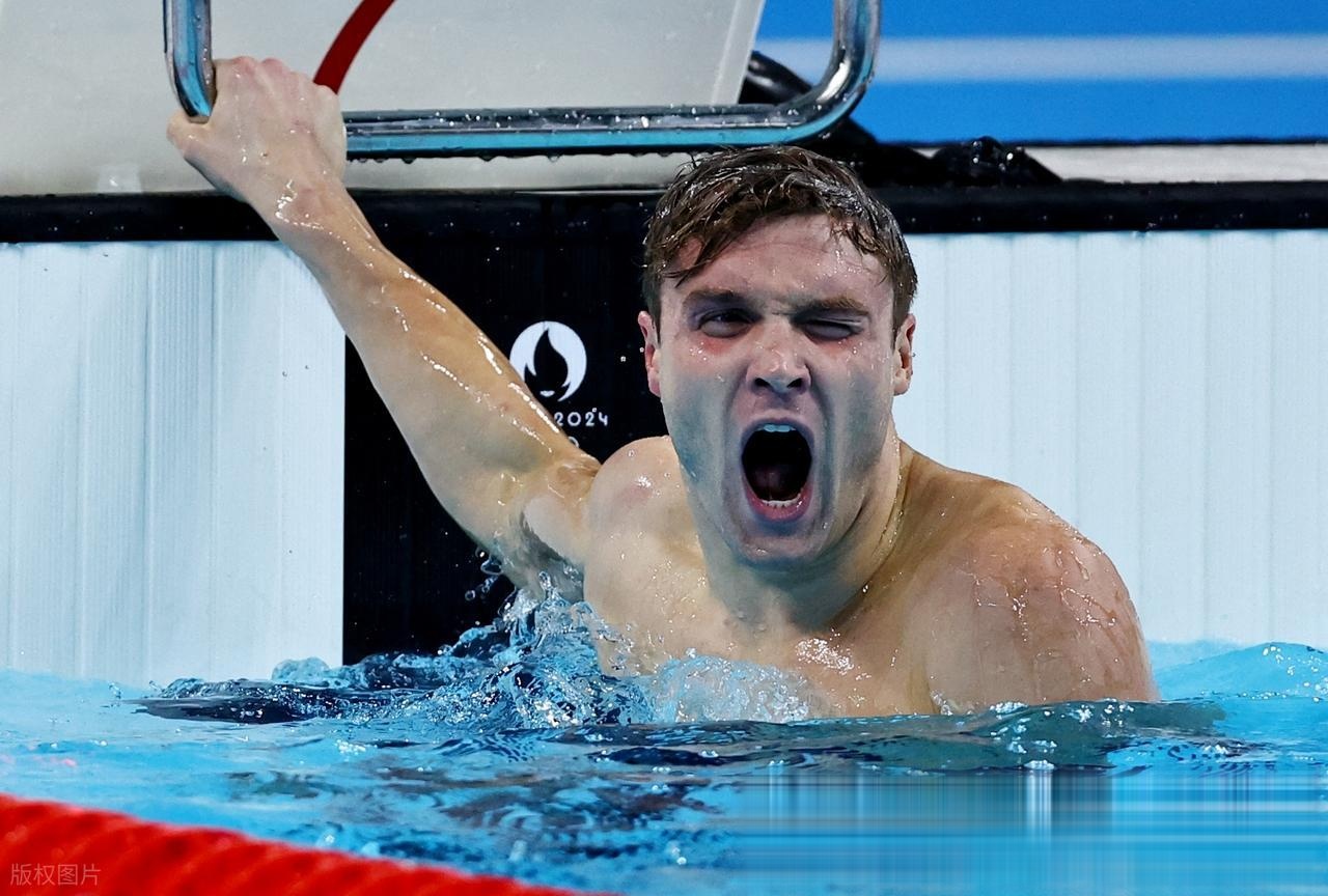 冲刺最后:英国游泳选手力挫对手夺冠 冲刺最后:英国游泳选手力挫对手夺冠