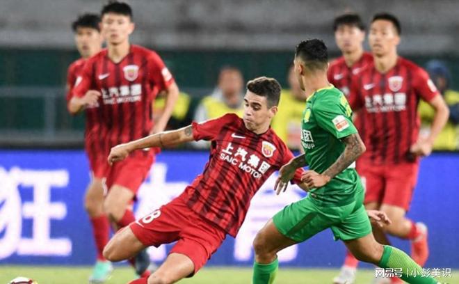 上港队全力备战,为球迷带来惊喜表现 上港队全力备战,为球迷带来惊喜表现