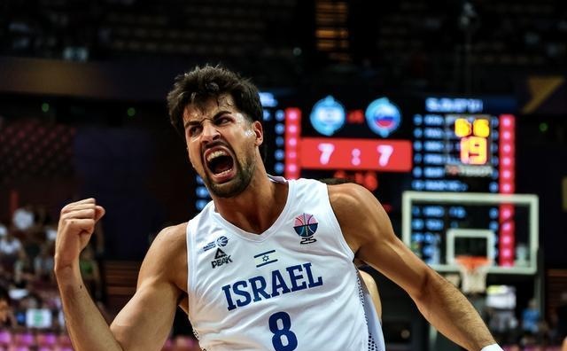 欧洲篮球超级联赛激战正酣,明星球员出场 欧洲篮球超级联赛激战正酣,明星球员出场