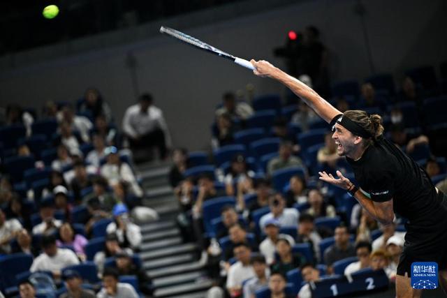 关于西班牙网球队爆冷日本网球队，梅德韦杰夫爆发神勇的信息