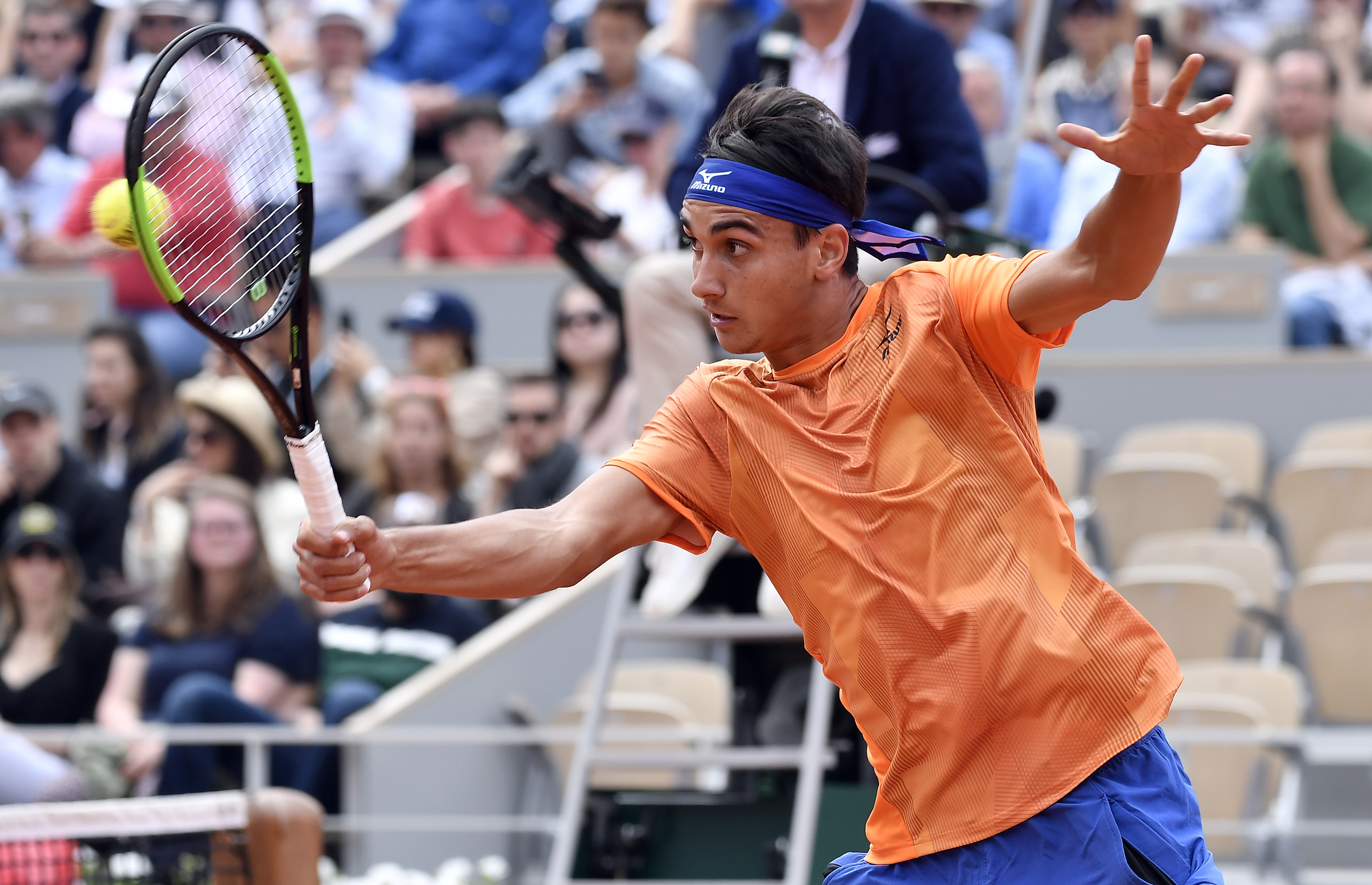 关于世界网球队轻取法国网球队，费德勒打破历史纪录的信息