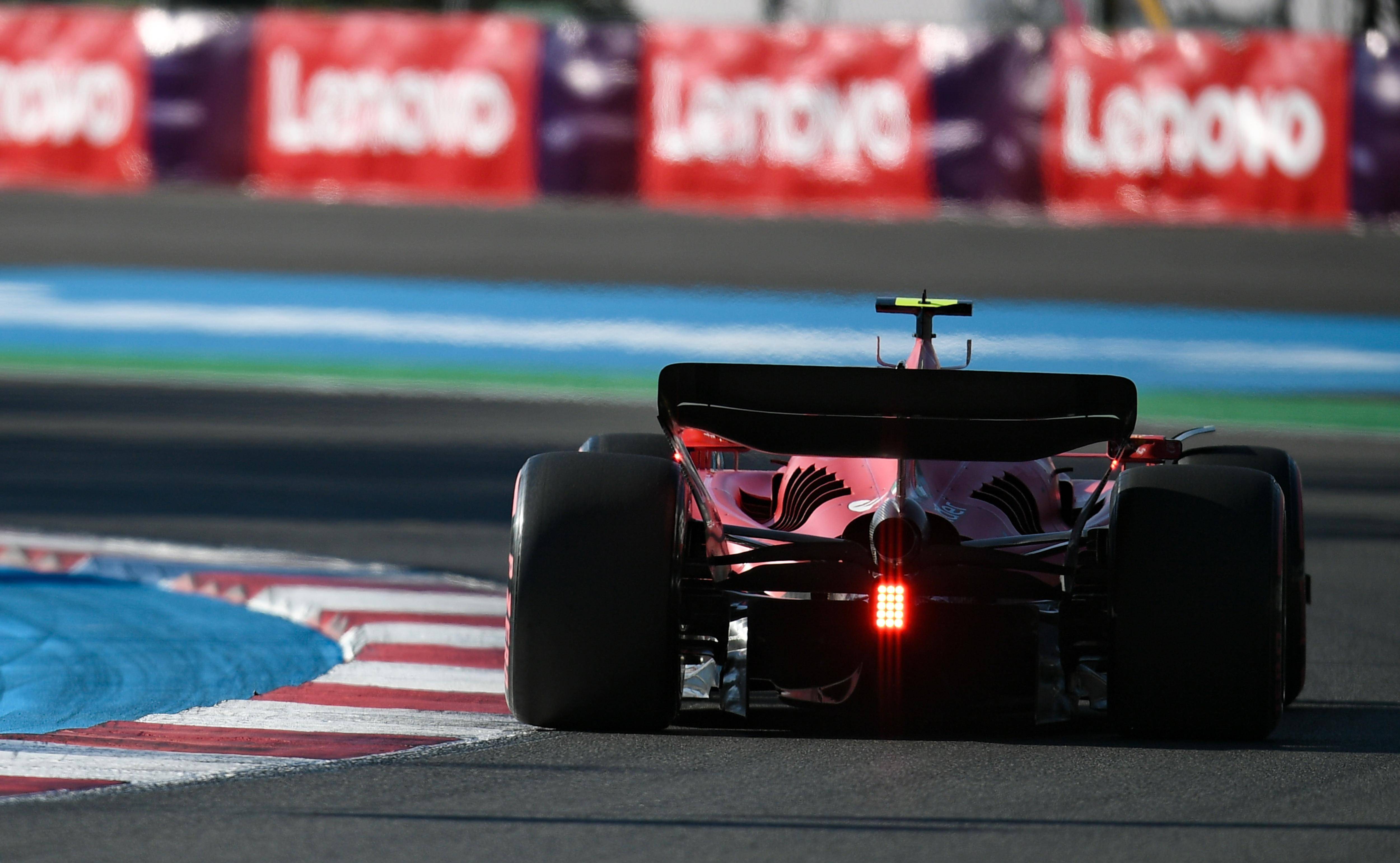 包含雷诺车队完胜法拉利,塞恩斯状态火热的词条 包含雷诺车队完胜法拉利,塞恩斯状态火热的词条