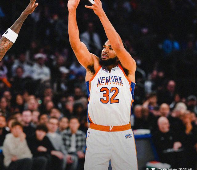 关于篮网险胜尼克斯，西亚卡姆关键制胜的信息